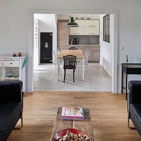 De L'abreuvoir N4 Pour 9 Personnes Cuverville-sur-Yères